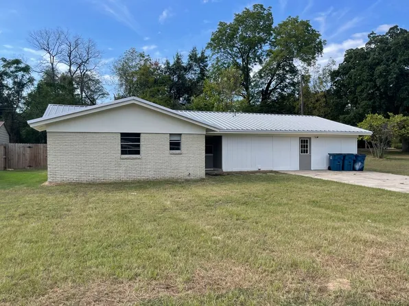 615 Cherokee Trce, Athens, TX 75751