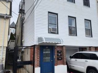 67 Glover Ave #2F, Yonkers, NY 10704