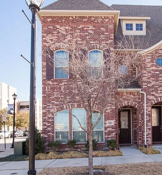 8586 Church St — Photo 37