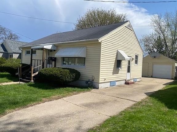 2nd image of 1121 Cleveland Street