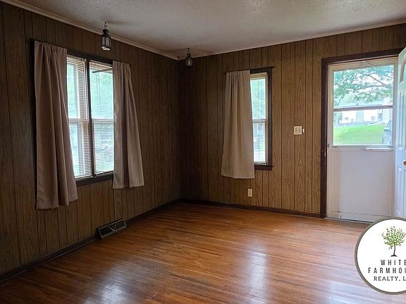 2nd image of 717 Windom St