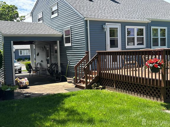 3rd image of 169 Southwood Dr