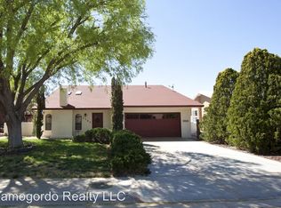 2565 Cherry Hills Dr, Alamogordo, NM 88310