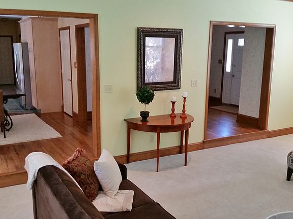 Dual Entry into Great Room
