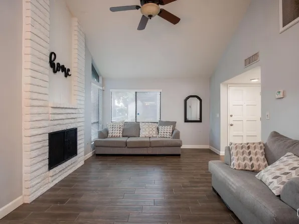 600 New Stine Rd APT 8, Bakersfield, CA 93309