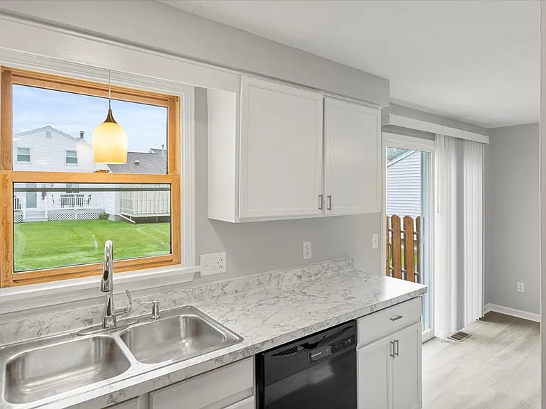 679 Neros Run — Photo 16