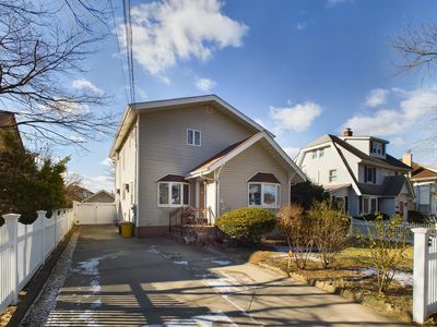 63 Sunset Avenue, Lynbrook, NY, 11563