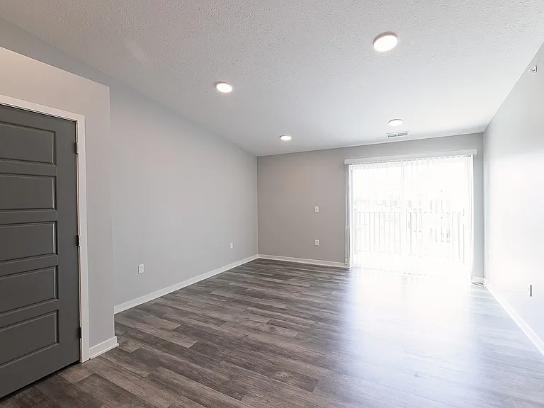 Village West Apartments — Photo 33