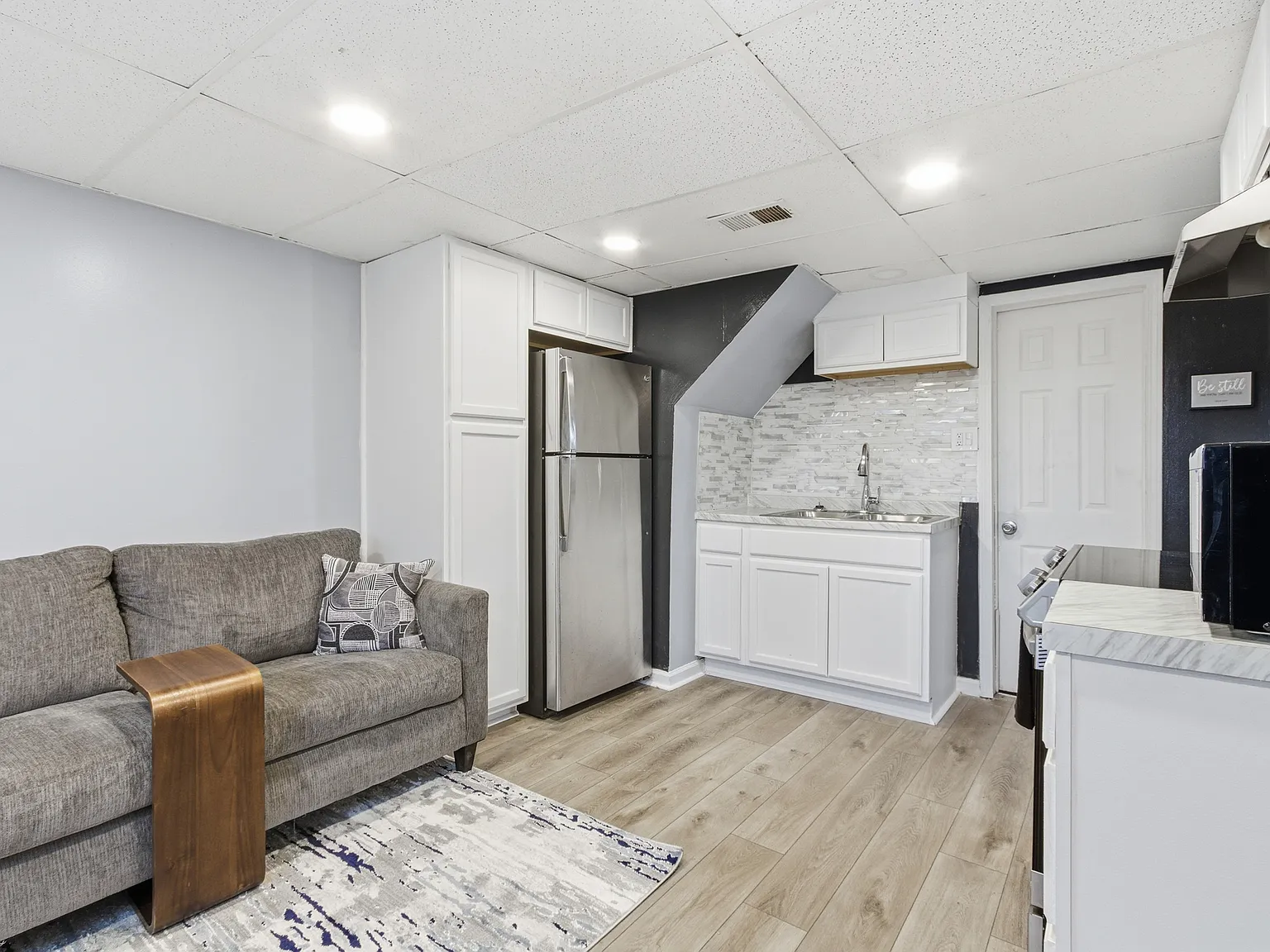 1 bed, 900 sqft, $900 — Photo 2