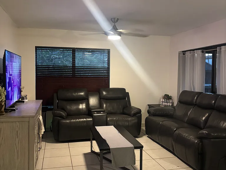 3415 Cocoplum Cir — Photo 8
