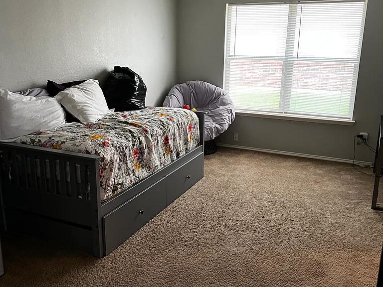 6509 Plainview Ct — Photo 3