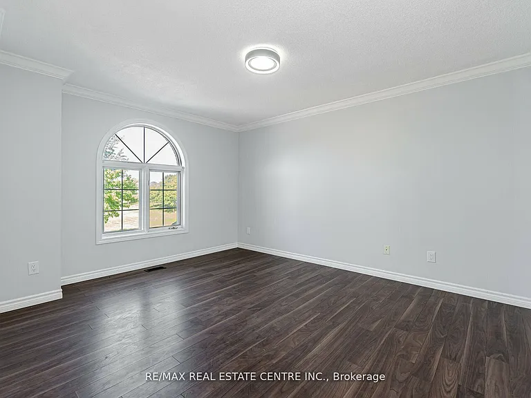 63 Pinewoods Dr — Photo 14