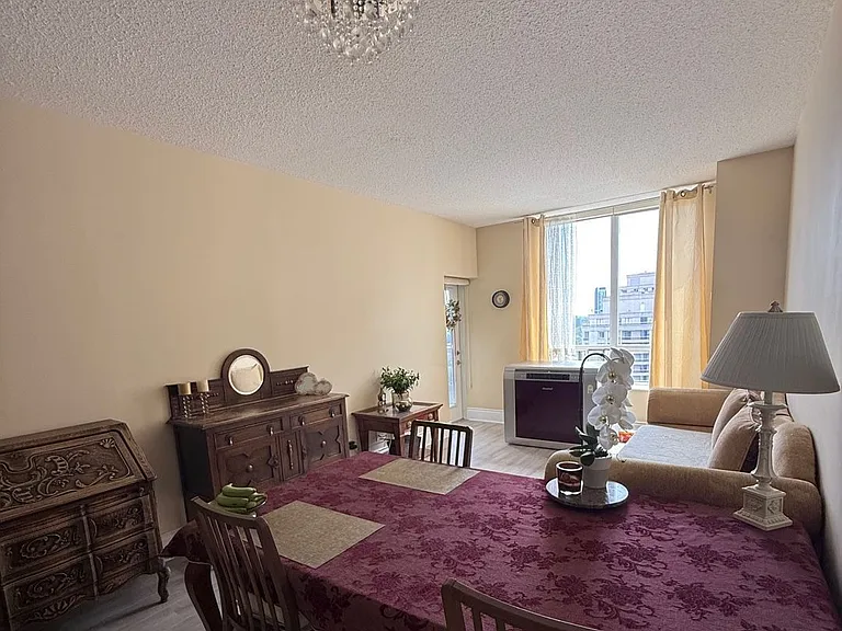 8 McKee Ave #1605 — Photo 22