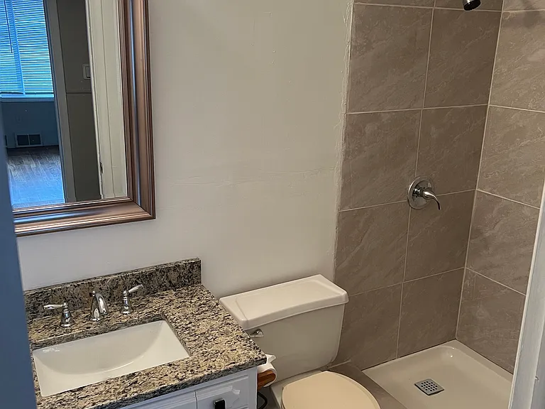 38275 Dequindre Rd — Photo 6