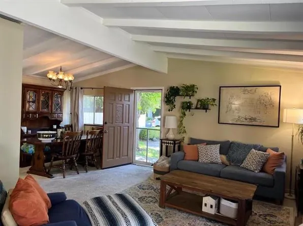 10600 Gascoigne Dr, Cupertino, CA 95014