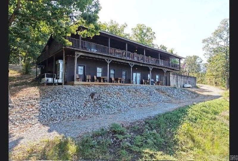 1st image of 1097 Summit Rd