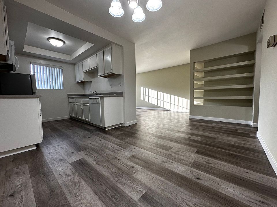1st image of 10825 Blix St APT 103