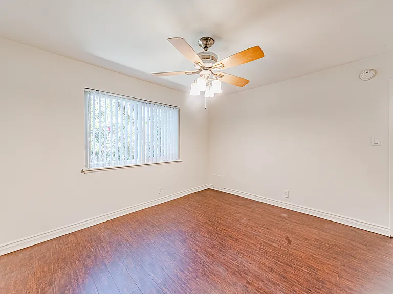 13506 Rye St #1 — Photo 3