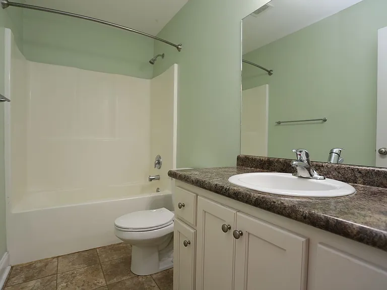 343 Longwood Dr — Photo 25