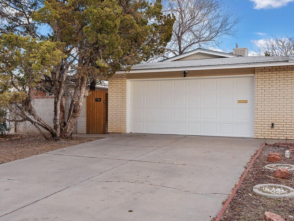 1st image of 1218 Alvarado Dr NE