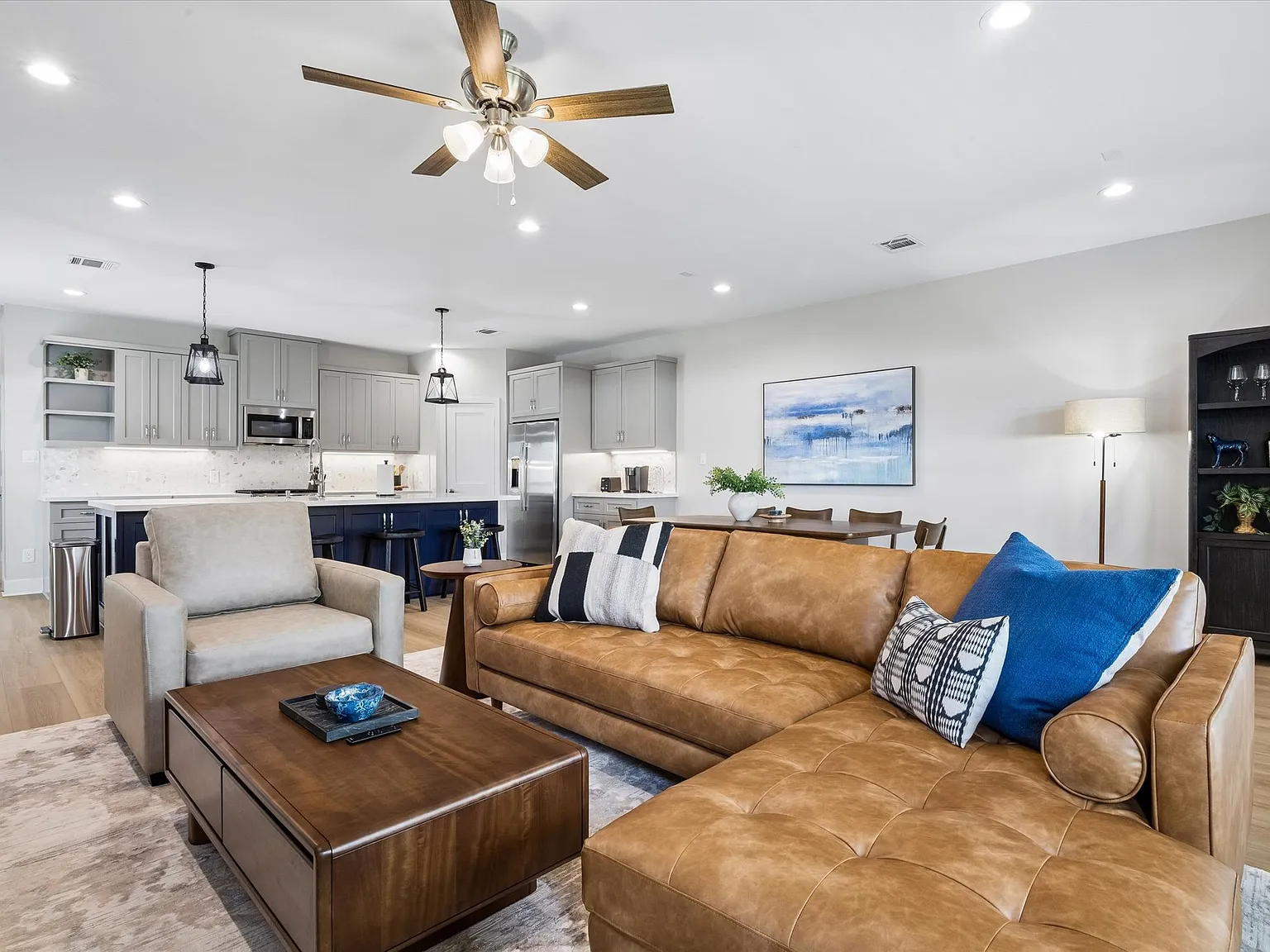 4 bed, 2.5 bath, 2040 sqft, $3,200 — Photo 1