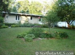 249 Ridgeview Dr, Wayzata, MN 55391