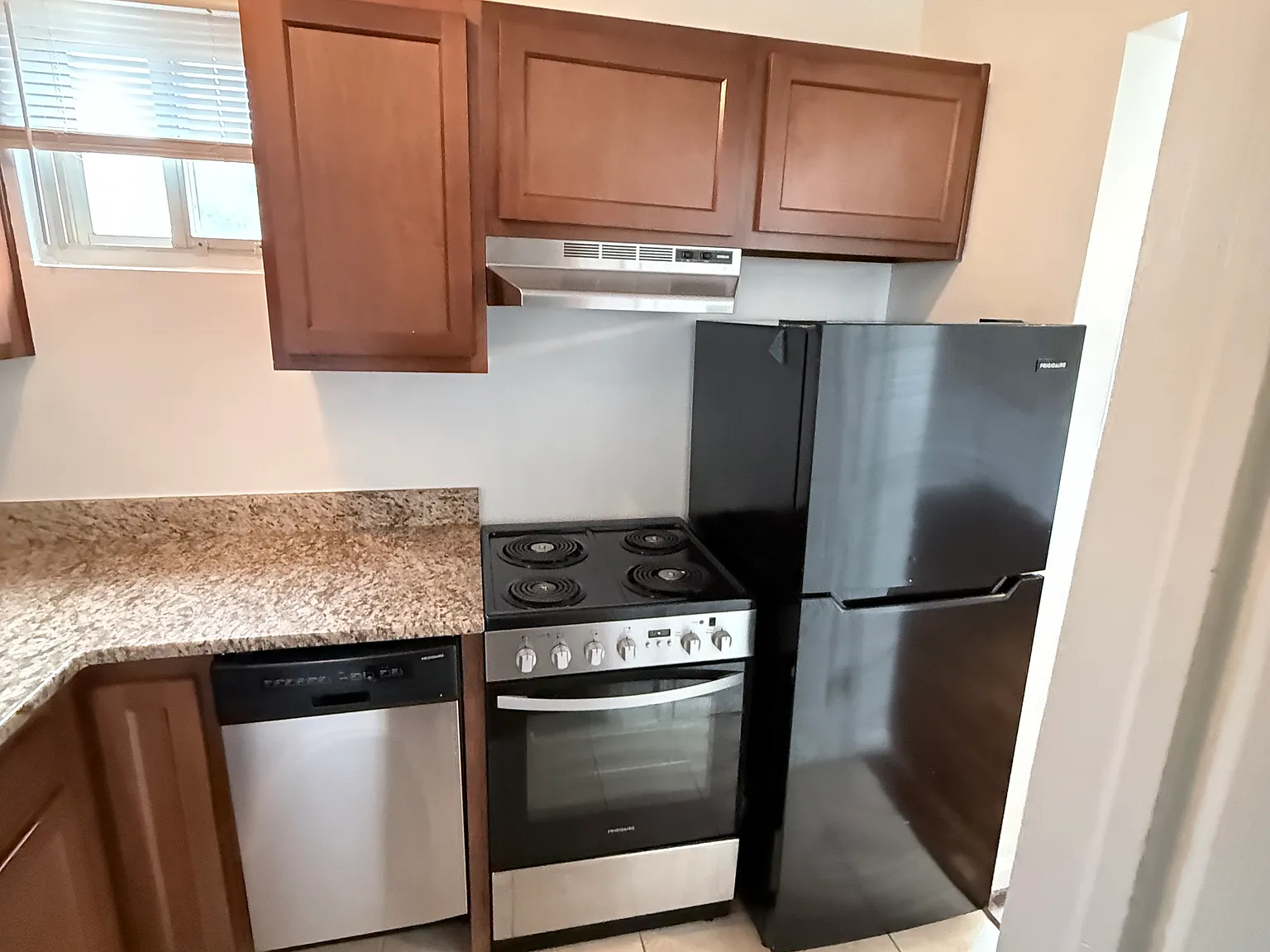 1 bed, 475 sqft, $1,200 — Photo 1