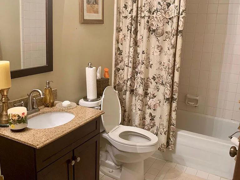 4608 Laurel Club Cir — Photo 16