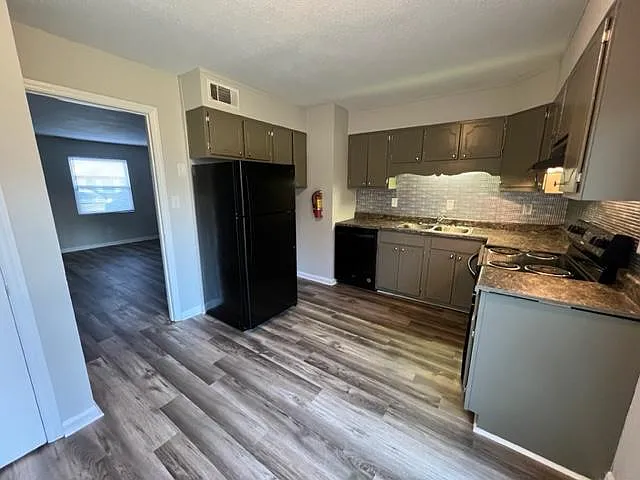 1823 Merritt Dr #C — Photo 1