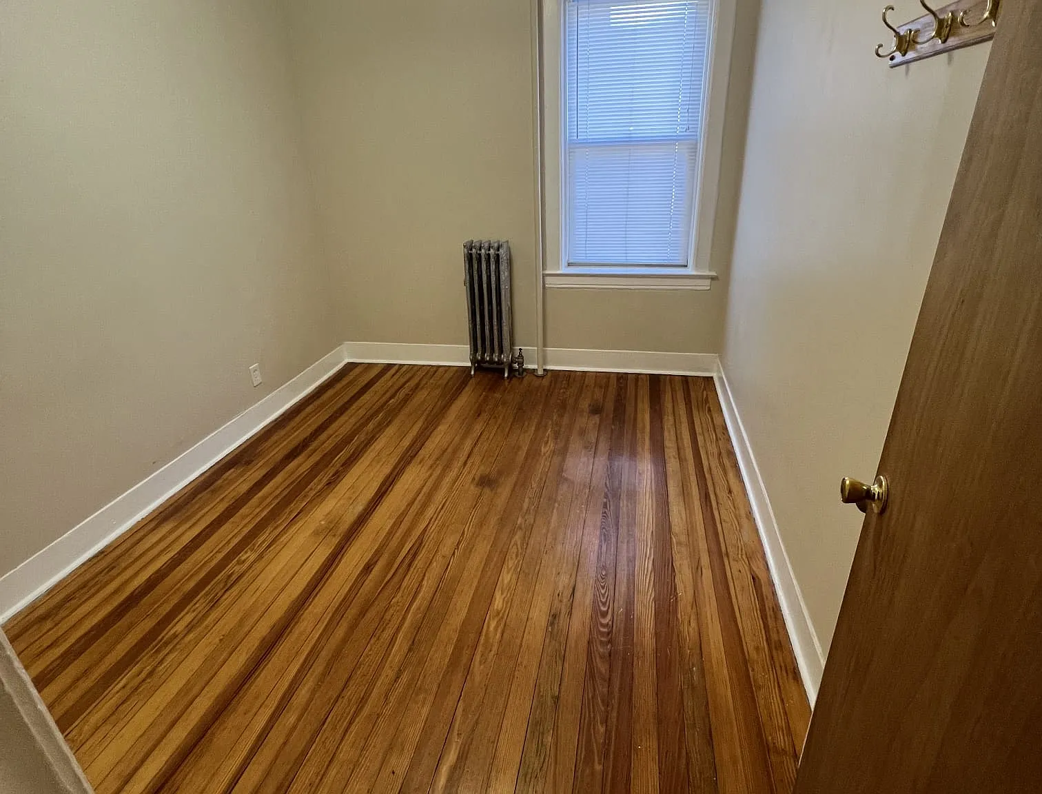 3 bed, $3,200 — Photo 1