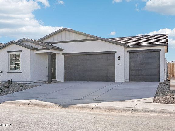 4th image of 4233 E BRADFORD Avenue