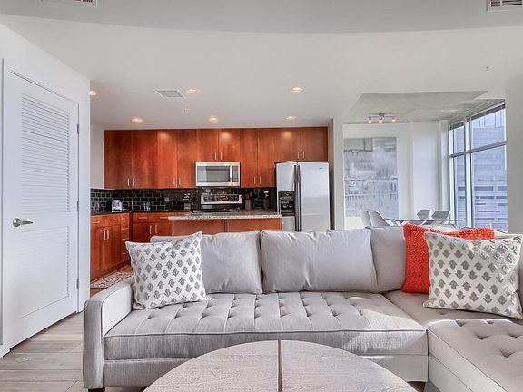 5th image of 1700 Bassett St #614L