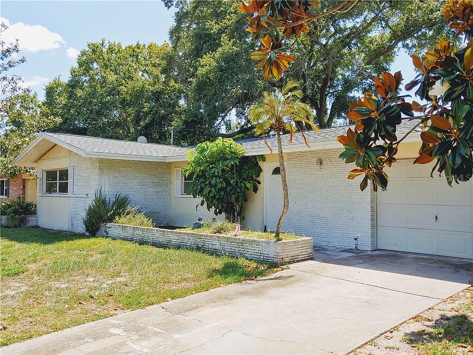1st image of 1818 Chateau Dr W