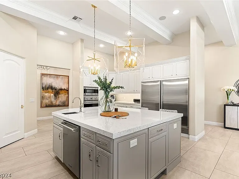 18 Castle Oaks Ct — Photo 8