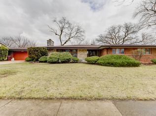 825 Marion Way, Chicago Heights, IL 60411