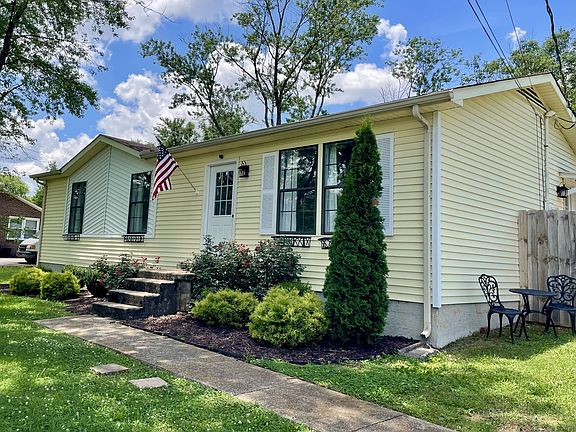 2nd image of 3441 Emery Ct