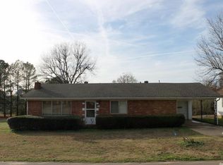 96 S Maple St, Lafe, AR 72436