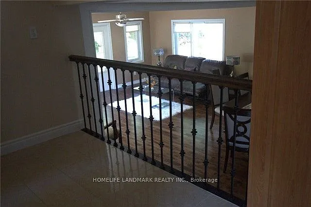 102 Beaverbrook Ct — Photo 8