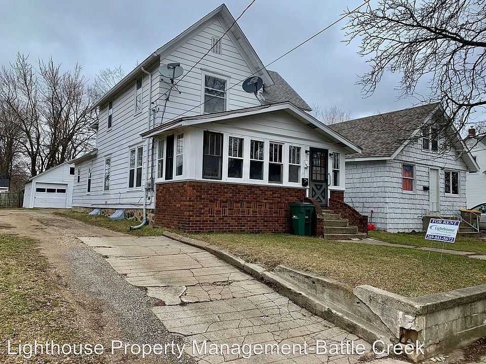 1st image of 29 E Kingman Ave #2