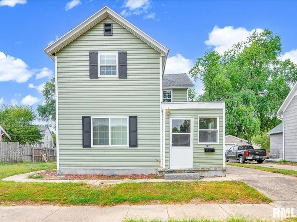 1016 Caroline St, Pekin, IL 61554