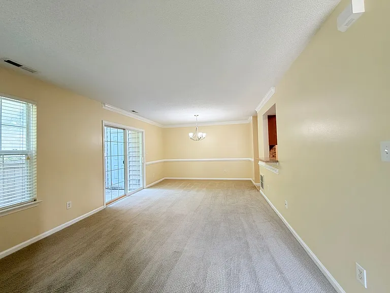 708 Settlement Dr — Photo 3