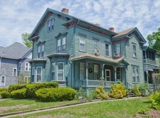 127-129 Thompson St, Springfield, MA 01109
