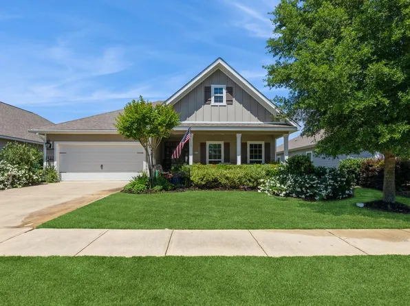 34 Mary Ellen Way, Freeport, FL 32439