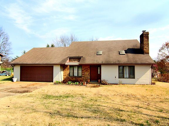 3rd image of 1262 Kingsway Dr