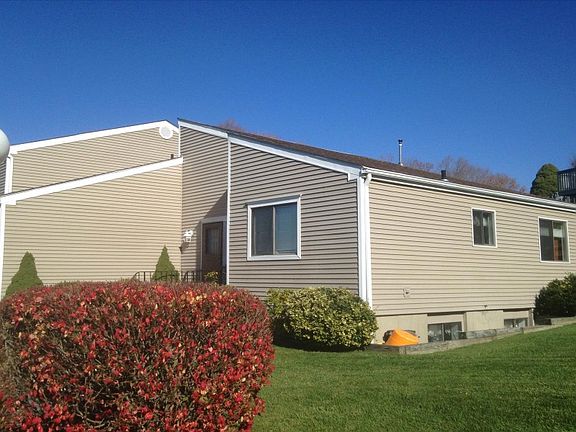 3rd image of 28 Brewster Woods Dr #28
