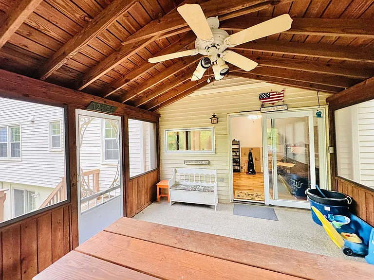 12525 Hedges Run Dr — Photo 5