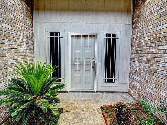3rd image of 8723 Ketchwood Dr