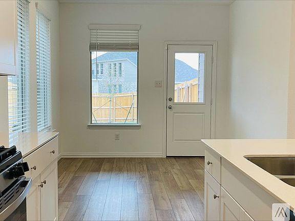 4th image of 10029 Little Tree Ln