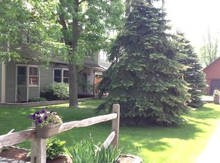 51 Rice Rd, Saint Albans, VT 05478