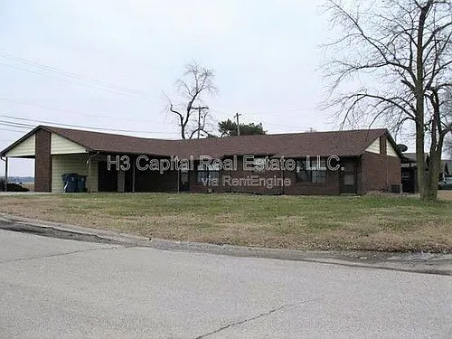 2 Georgetown Dr #C Photo 1